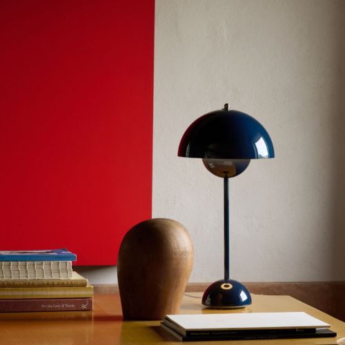 &Tradition Flowerpot VP3 Bordlampe H: 50 cm - Steel Blue