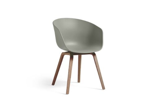 HAY AAC 22 About A Chair SH: 46 cm - Lacquered Walnut Veneer/Dusty Green OUTLET