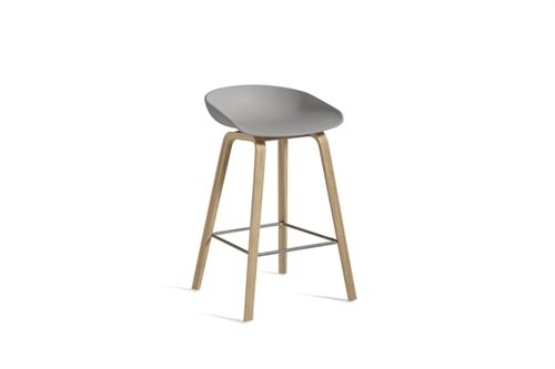 HAY AAS32 Barstol Low  - Soaped Oak Veneer / Concrete Grey / Footrest Stainless Steel OUTLET
