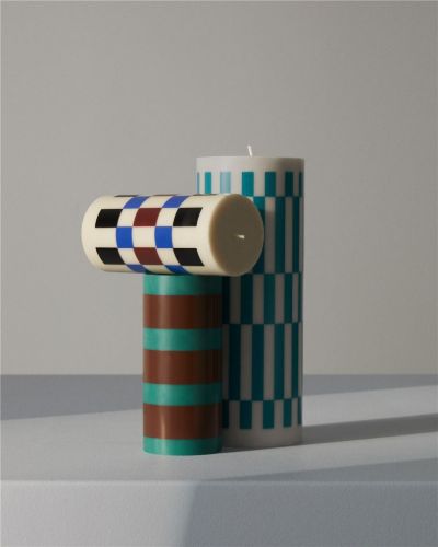 HAY Column Candle Small H: 15 cm - Off-white and red OUTLET