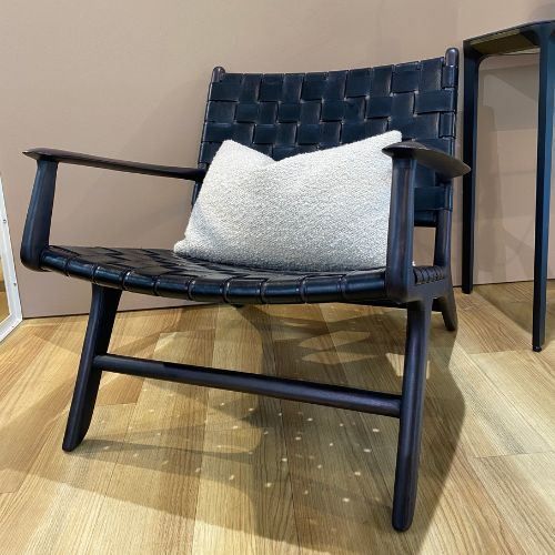 Encoded Lounge Chair A2 H: 73 cm - Sort Teak/Sort Læder UDSTILLINGSMODEL  OUTLET