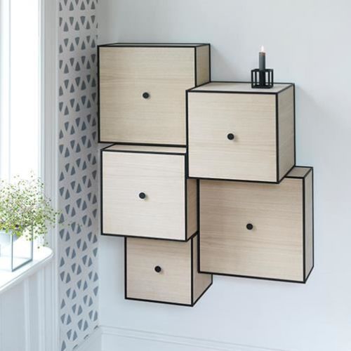 Audo Copenhagen Frame 42 42x42 cm inkl. Låge - Eg UDSTILLINGSMODEL OUTLET