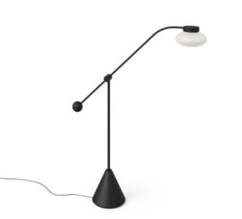 Stellar Works Mün Floor Lamp Adjustable H: 119,5 cm - Sort/Hvid OUTLET