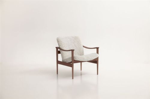 LK Hjelle Lænestol 711 H: 75 cm - Valnød Sheepskin Moonlight 