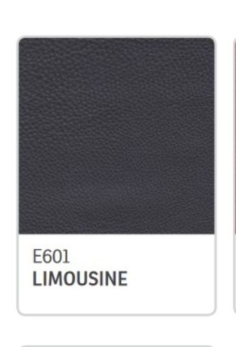 IMG Comfort Space 5300 Lænestol m. fodskammel 5333W Valnød - sort krydsfod Limousine læder