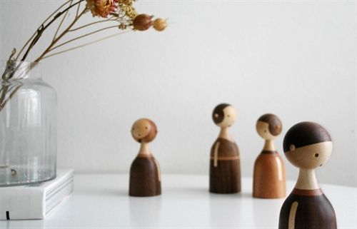 Architectmade Kin Baby H: 10,6 cm - Walnut/Mahogany  OUTLET