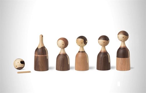 Architectmade Kin Woman Mom  H: 13,1 cm - Walnut/Mahogany  OUTLET